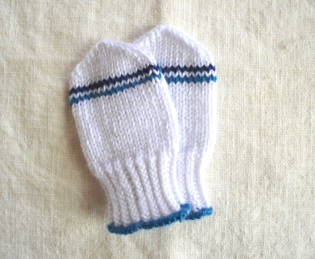 baby-mittens