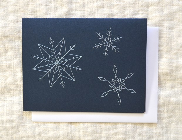 embroidered-card-snowflakes-iridescent-shimmer-midnight-blue-01